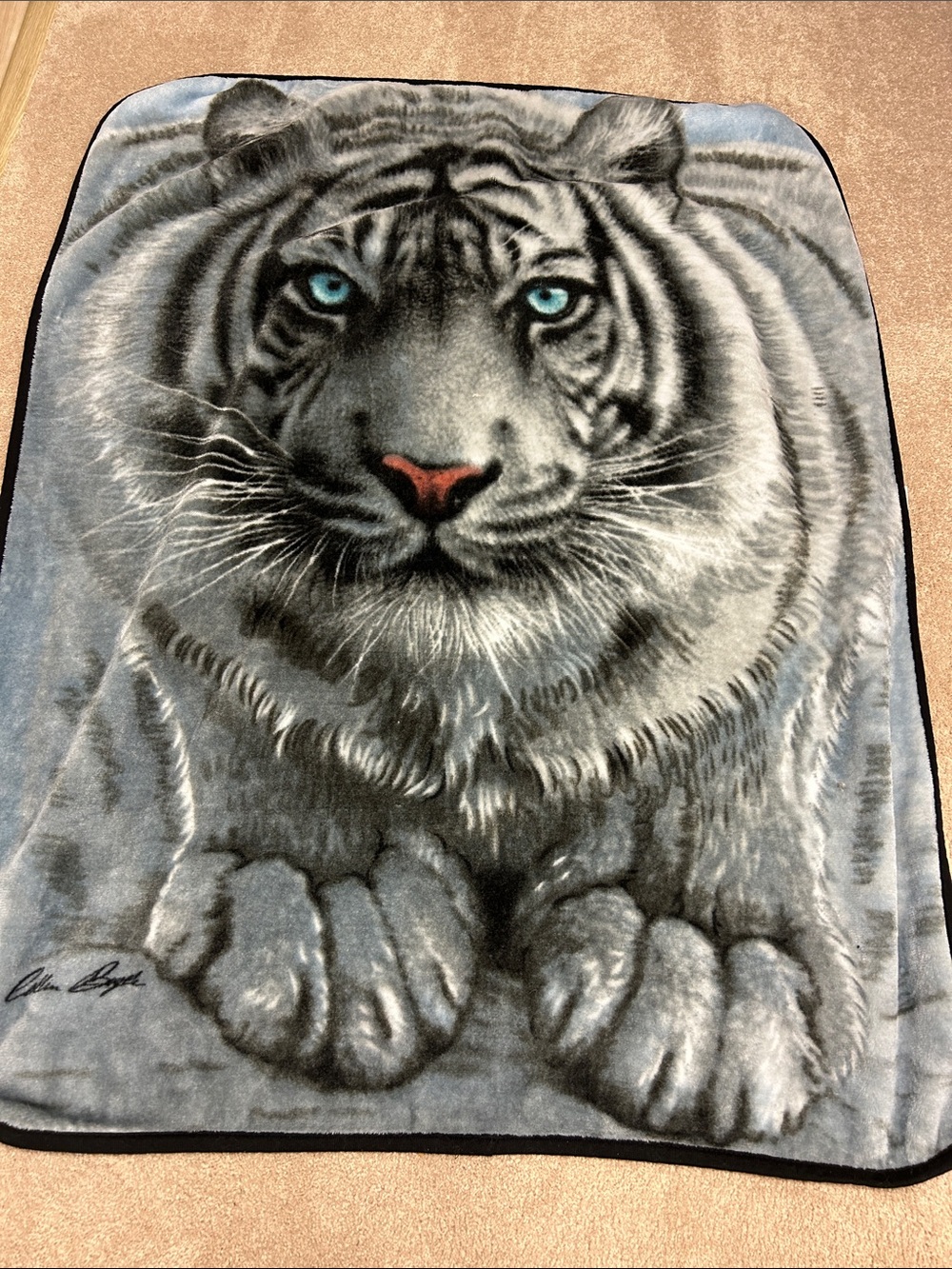 Grey Tiger Graphic Top with Blue Eye Detail throw blanket image 3